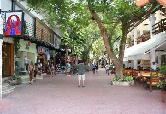 Shopping in Playa del Carmen